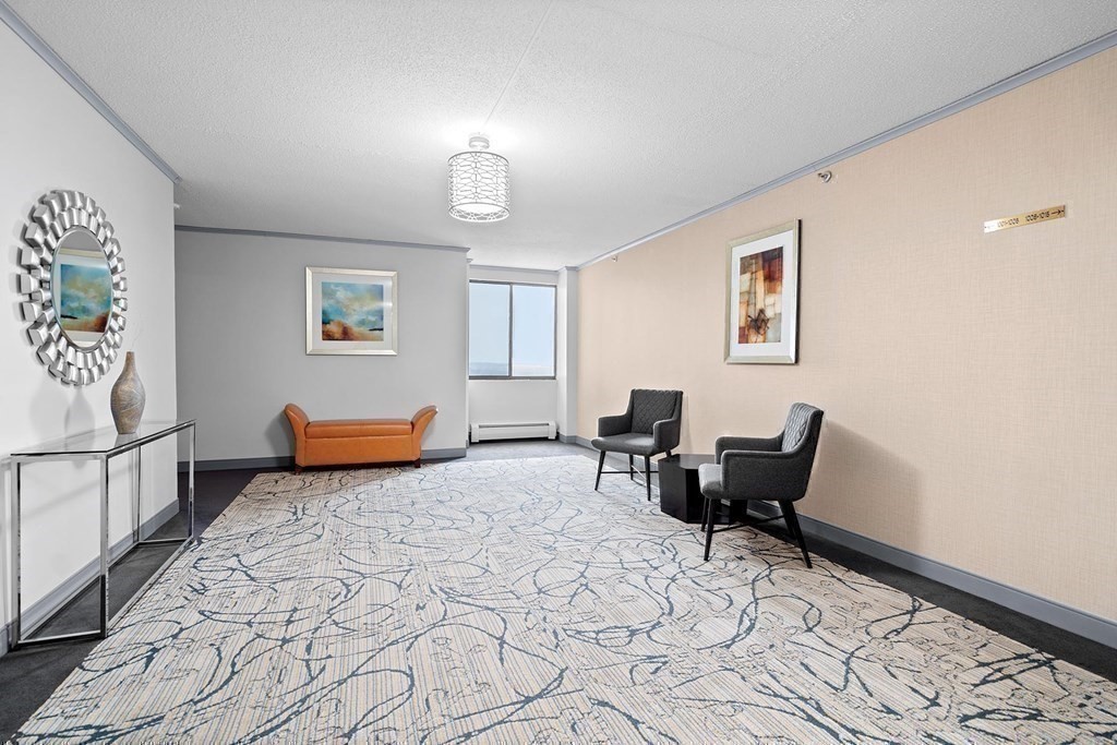 250 Hammond Pond Parkway # 604N