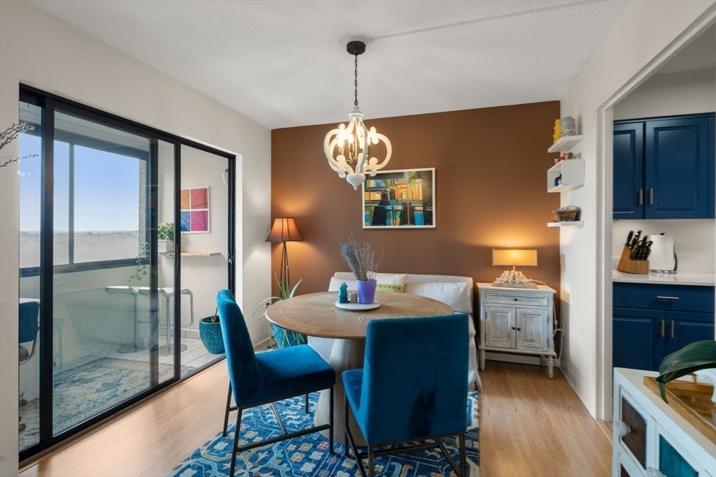 250 Hammond Pond Parkway # 1406N