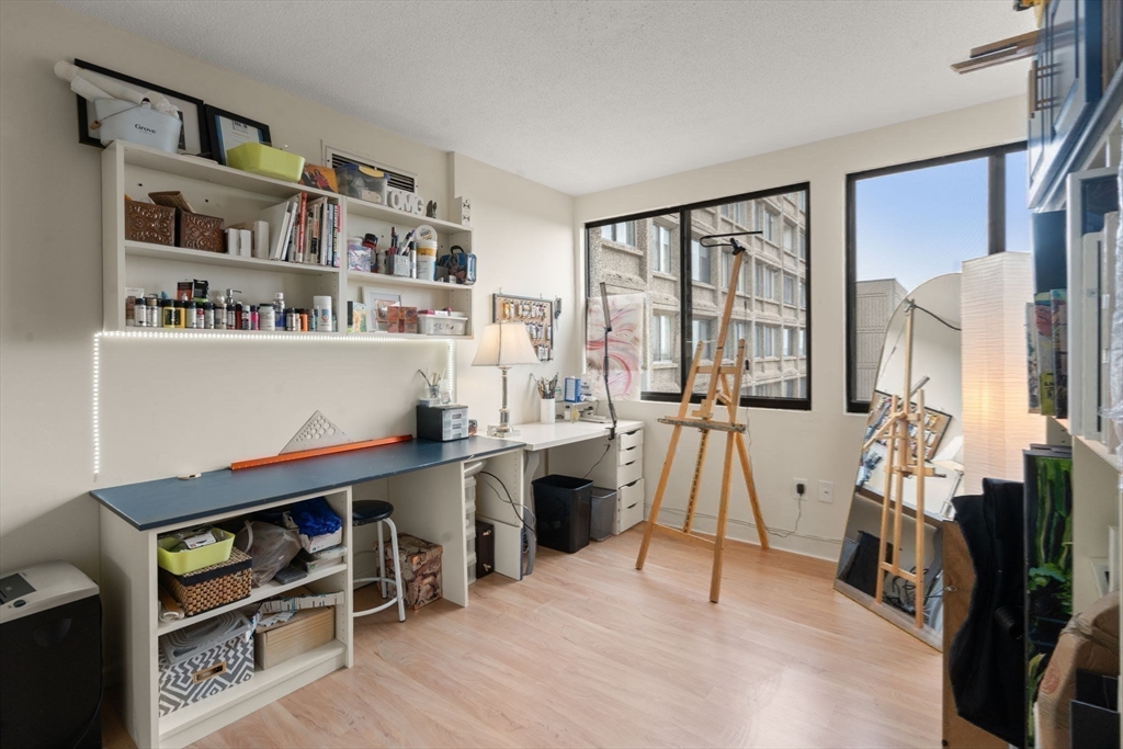 250 Hammond Pond Parkway # 1406N