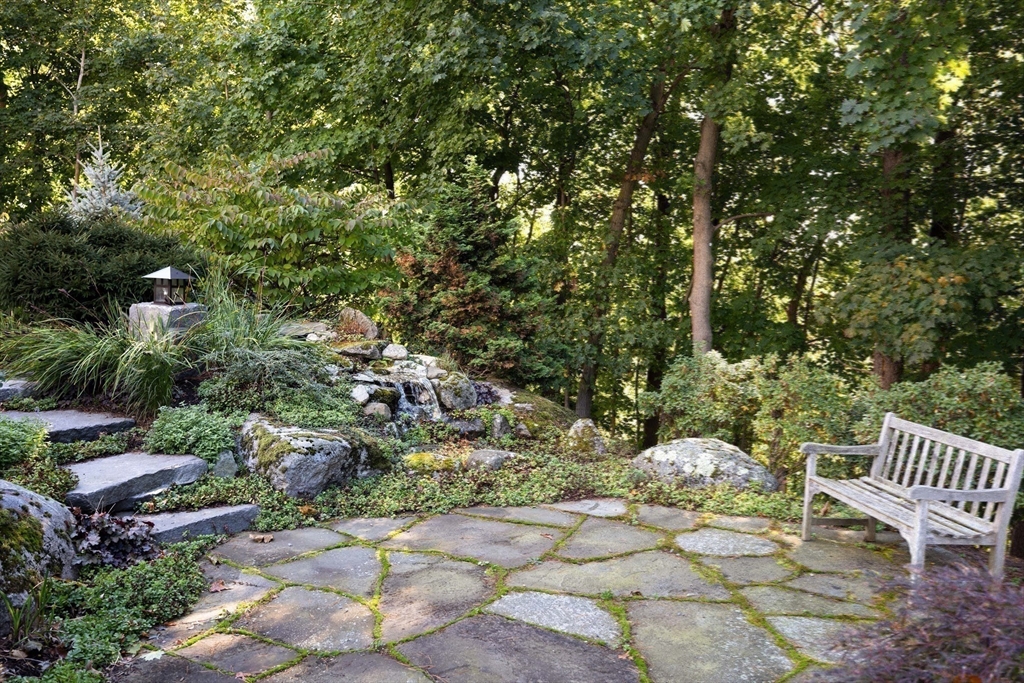 34 Pilgrim Rd
