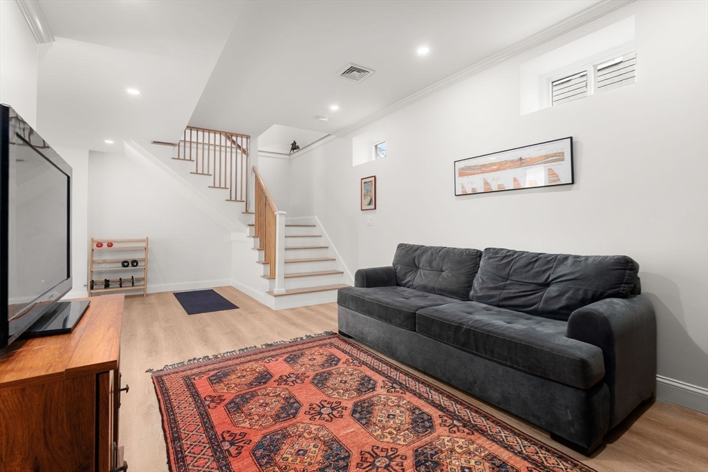 21 Bradford Rd # 21