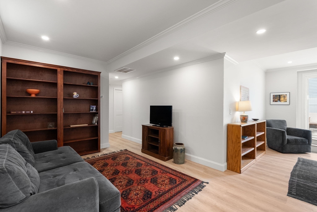 21 Bradford Rd # 21