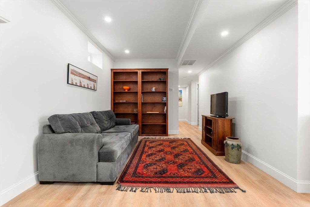 21 Bradford Rd # 21