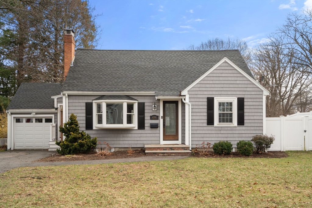 438 Mount Vernon St