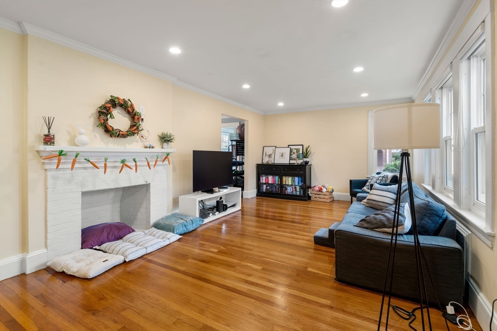 54-56 Noble St