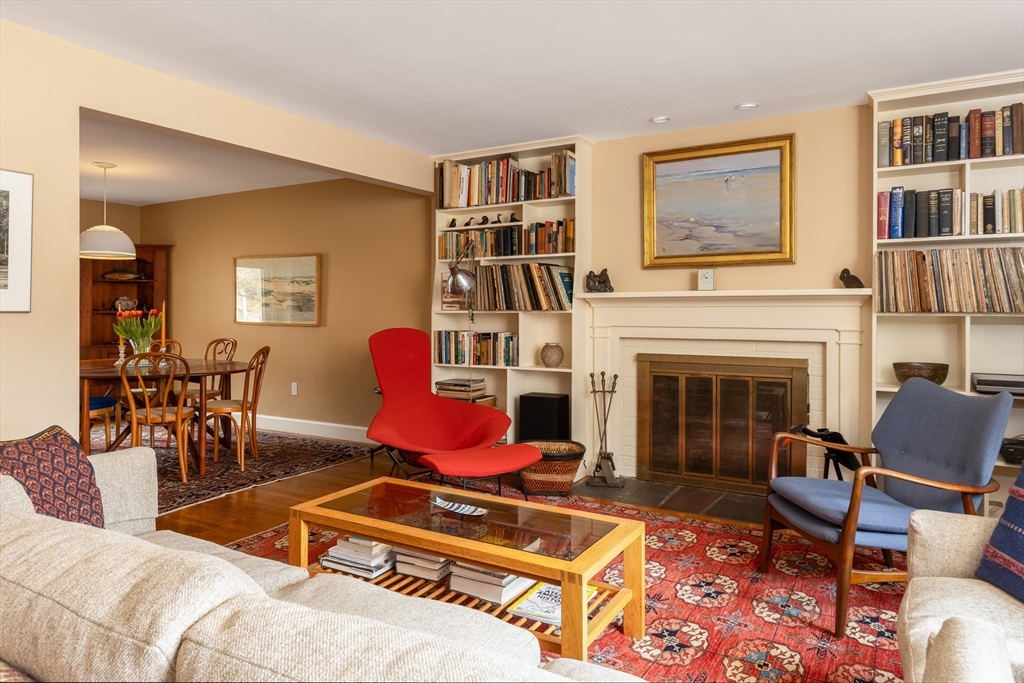 11 Kent Square # 11