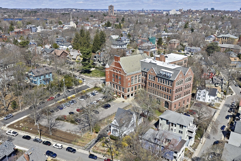 76 Elm St # 114