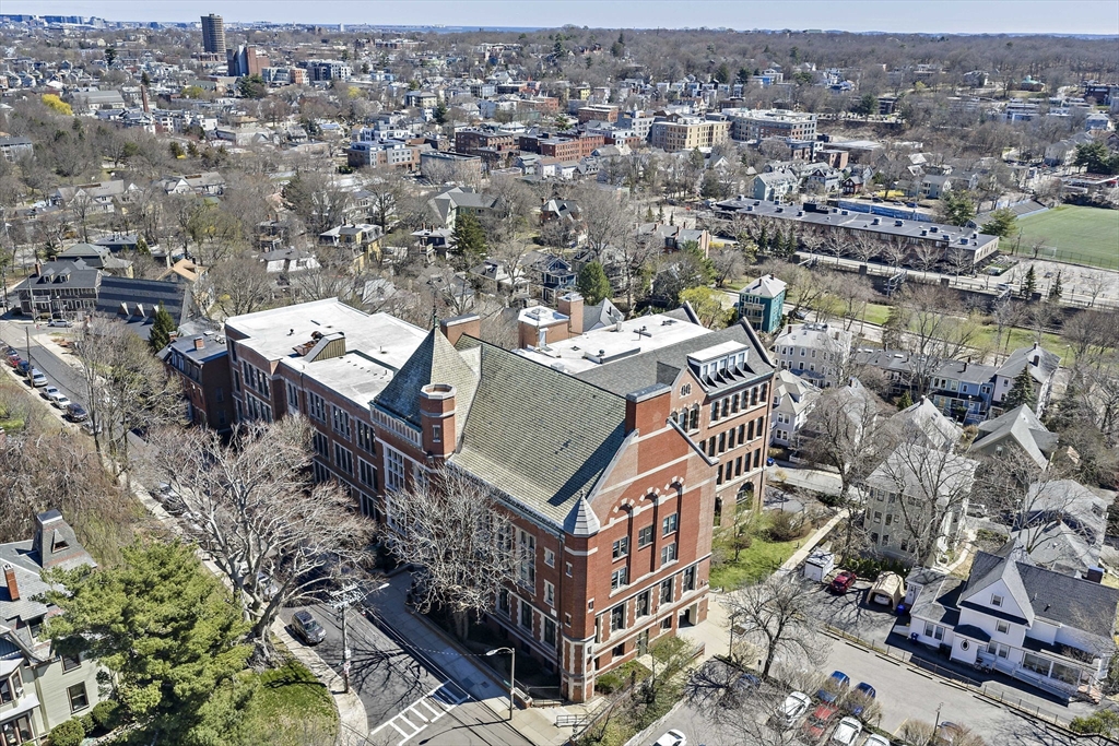 76 Elm St # 114