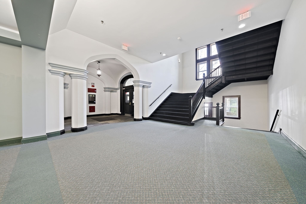 76 Elm St # 114