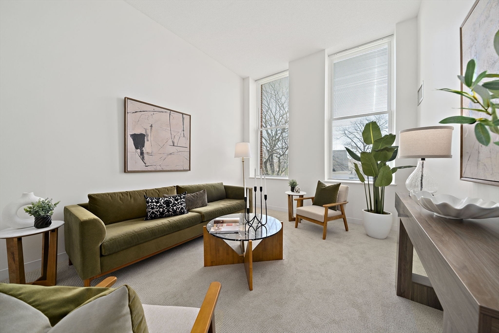 76 Elm St # 114
