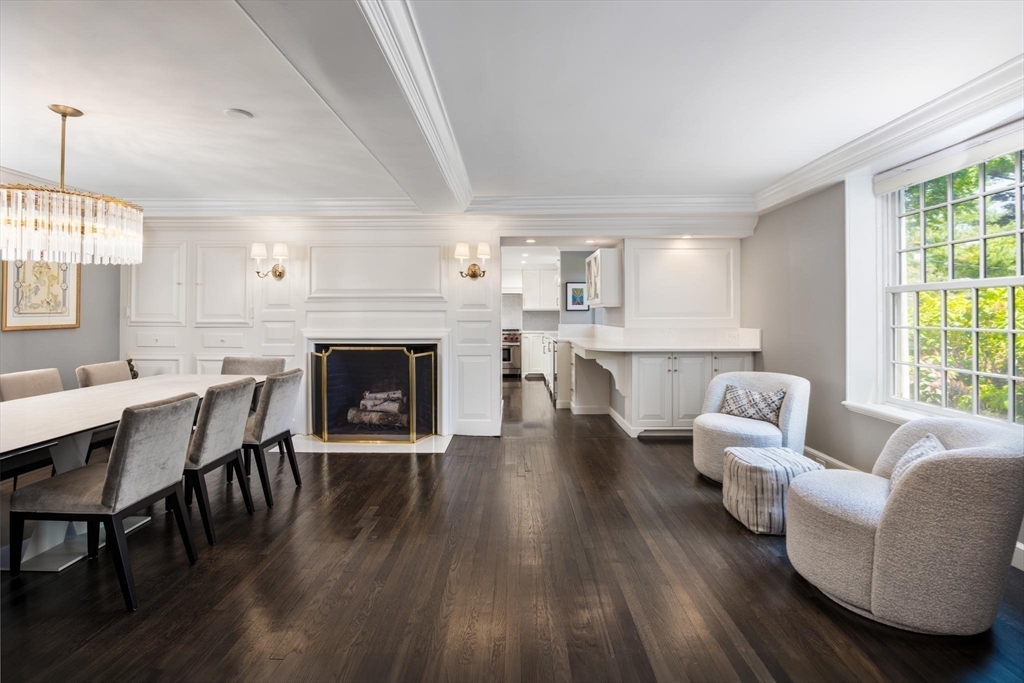 86 Waban Ave