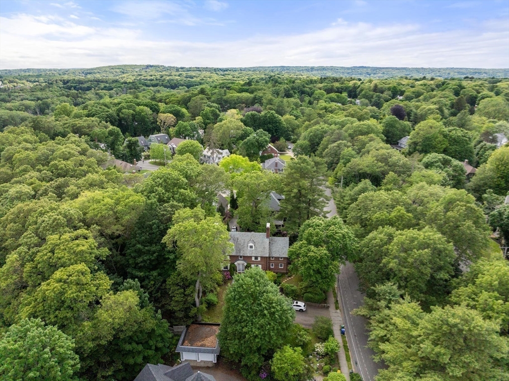 86 Waban Ave