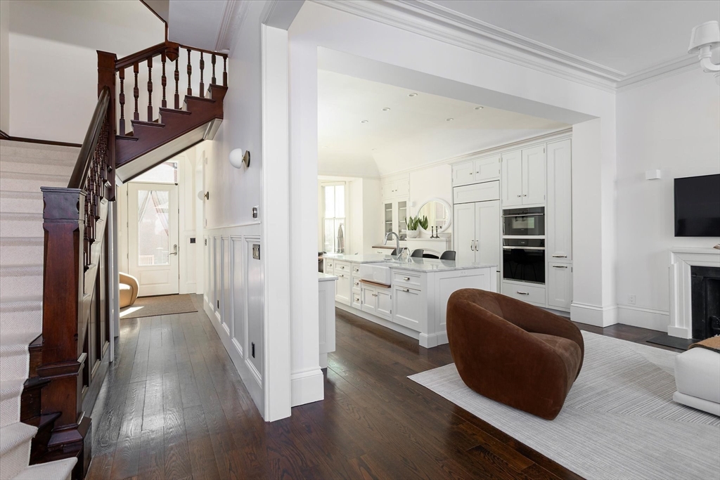 57 Monmouth