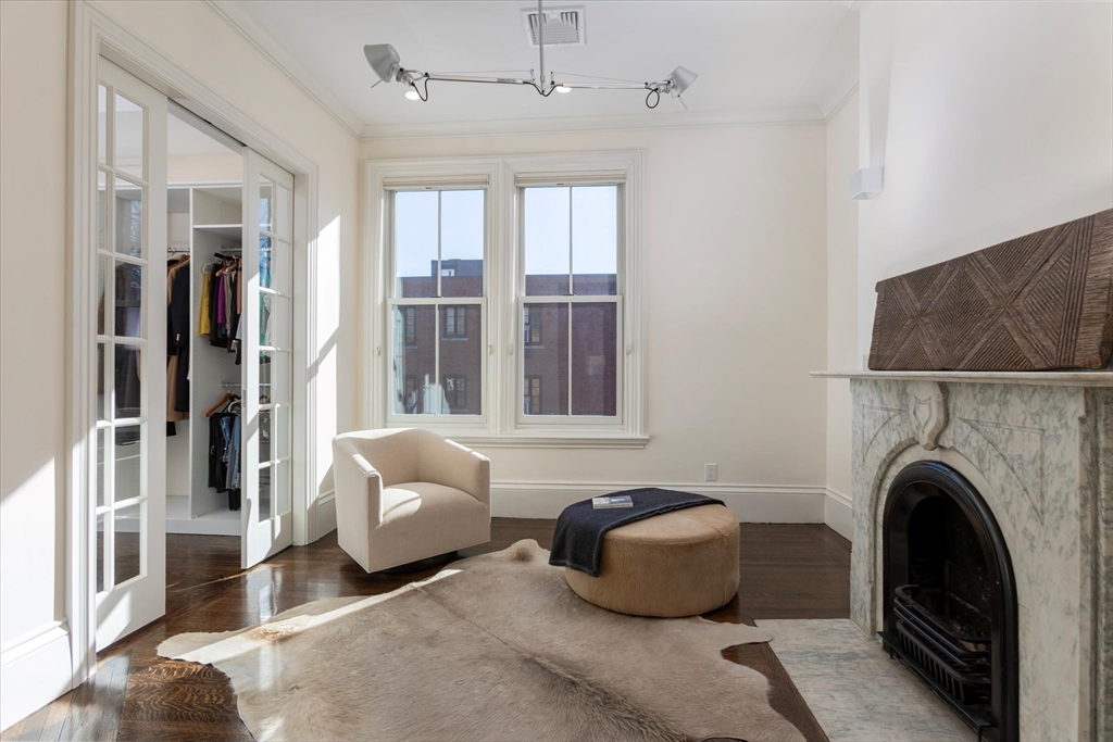 57 Monmouth