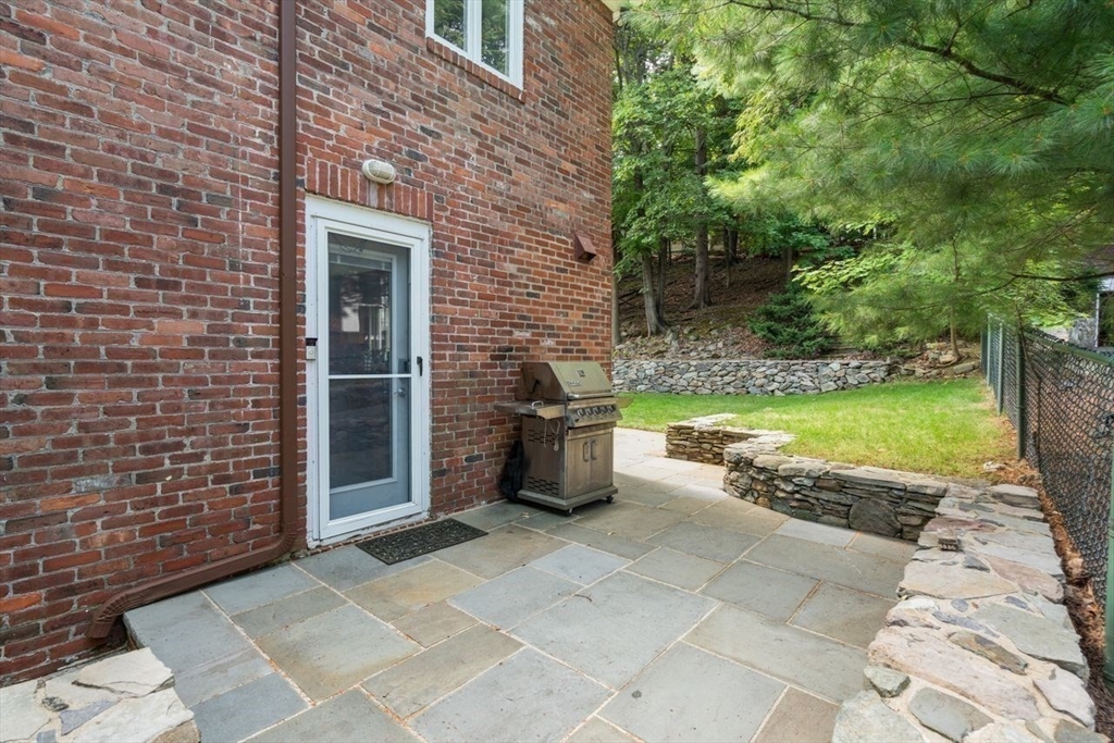 52 Clinton