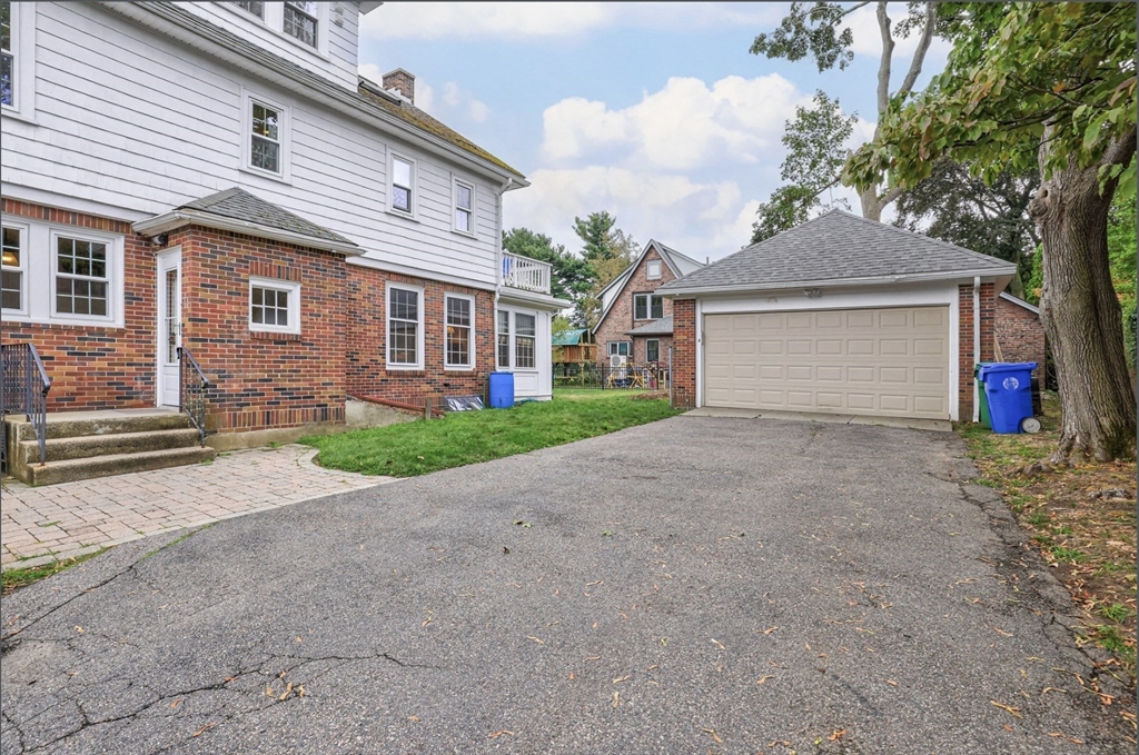 269 Waltham