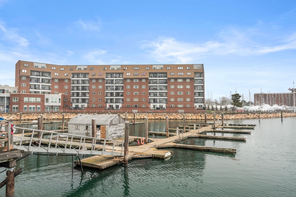 150 Lynnway # 702 Unit: PH-702