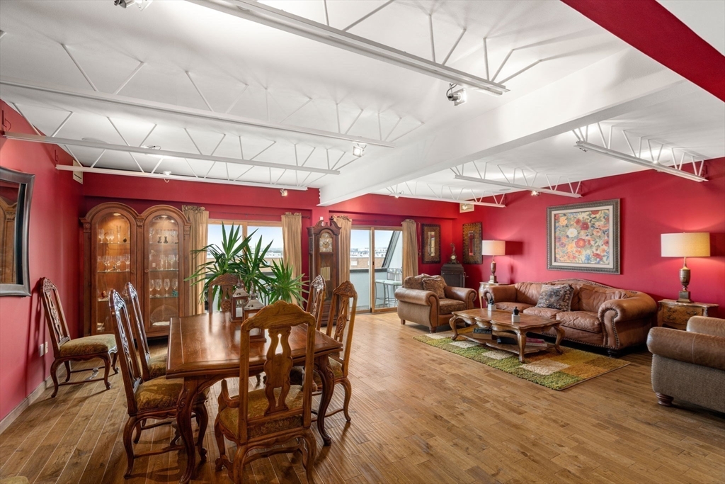 150 Lynnway # 702 Unit: PH-702
