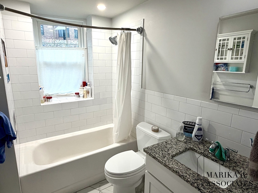 576 Washington Street # 7