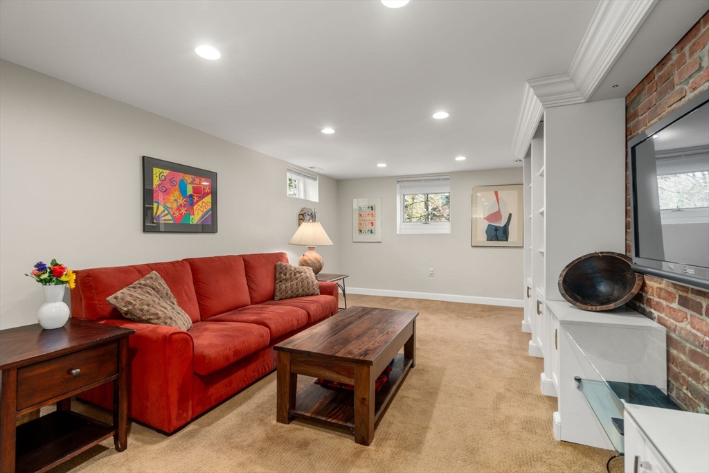 39 Hickory Cliff Rd