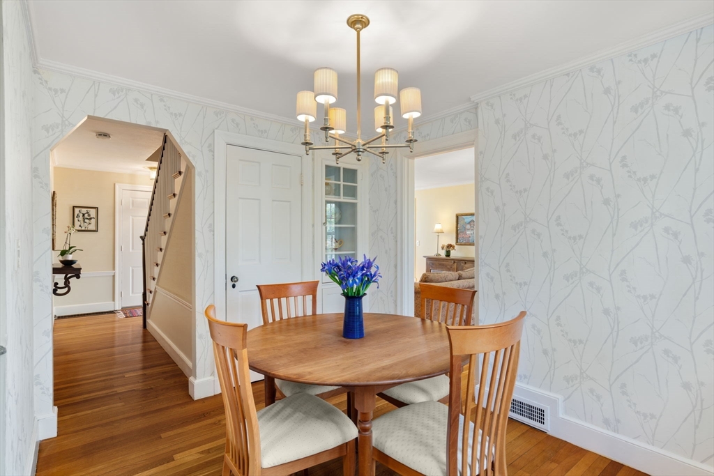 39 Hickory Cliff Rd