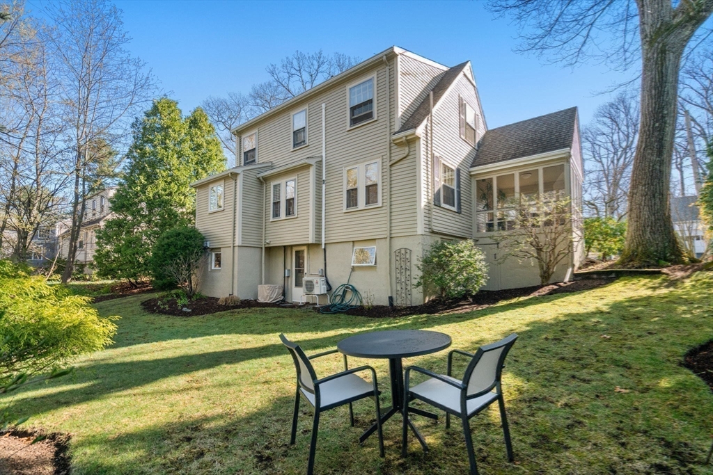 39 Hickory Cliff Rd