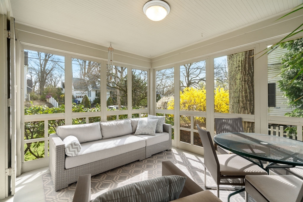 39 Hickory Cliff Rd