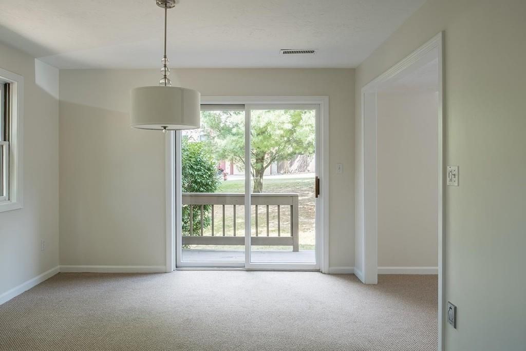 33 Cottage St # 33
