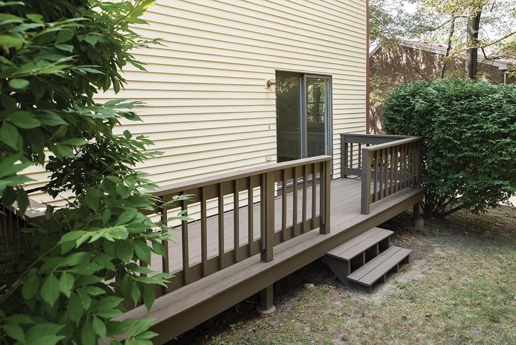 33 Cottage St # 33