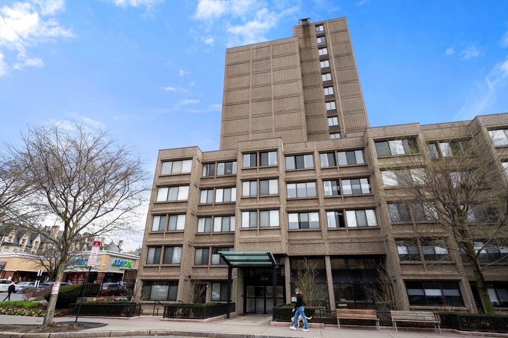 1731 Beacon Street # 119