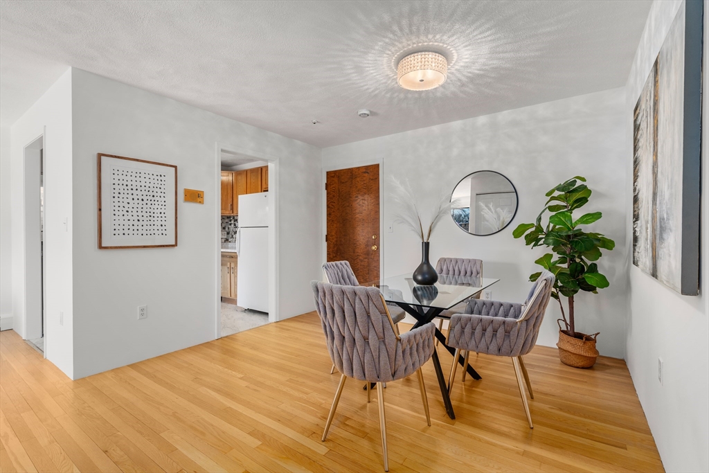 655 Saw Mill Brook Pkwy # 9