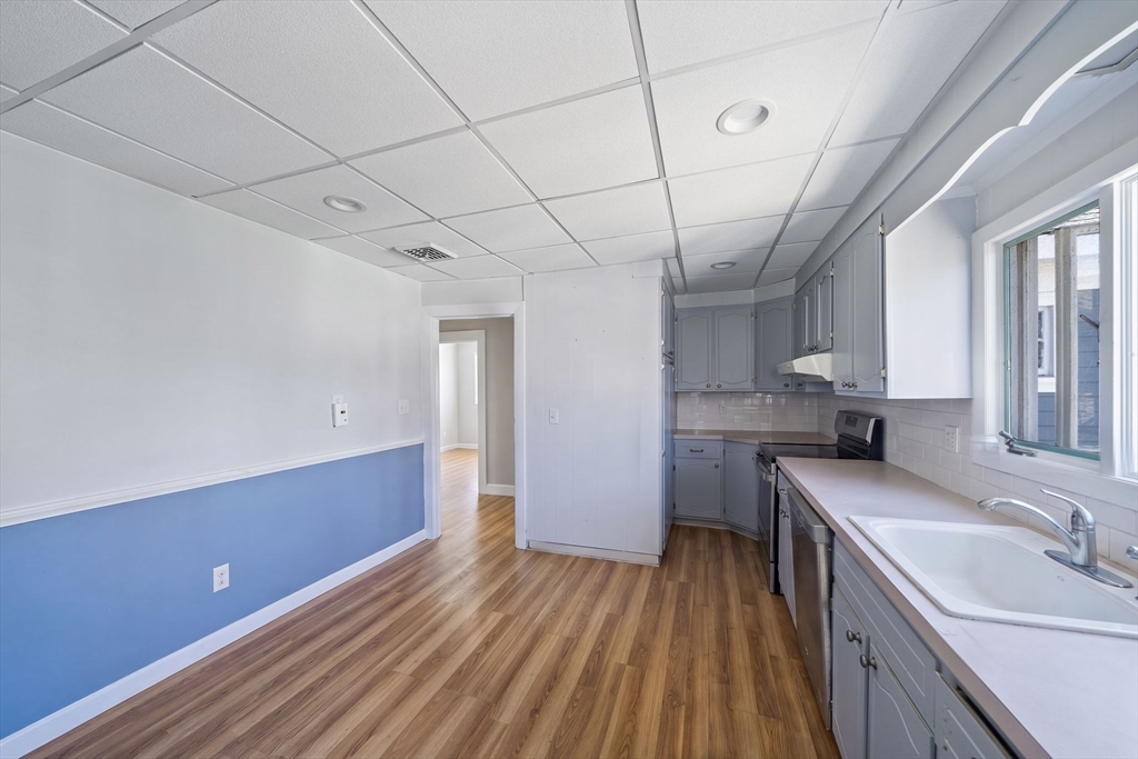 20-22 Greenough St