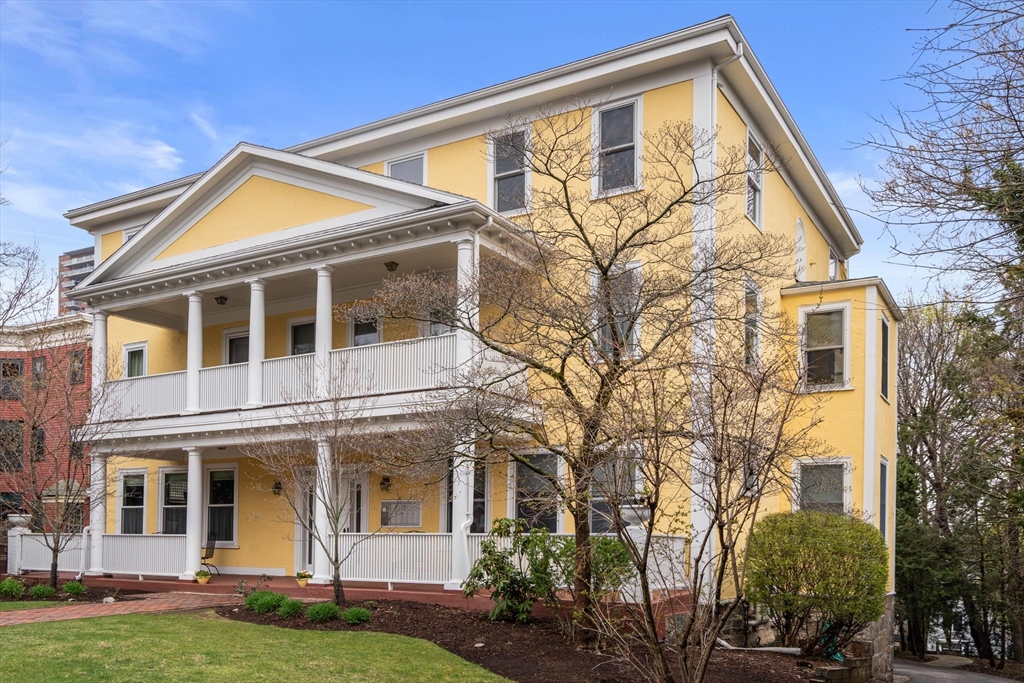 71 Perkins St # 3