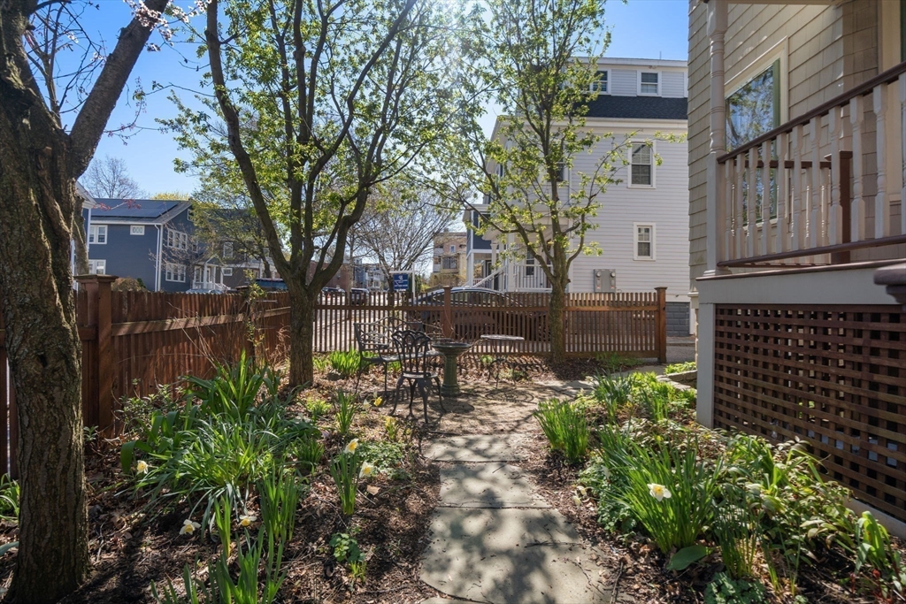 320 Concord Ave # 320