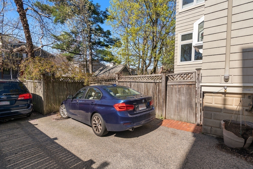 320 Concord Ave # 320