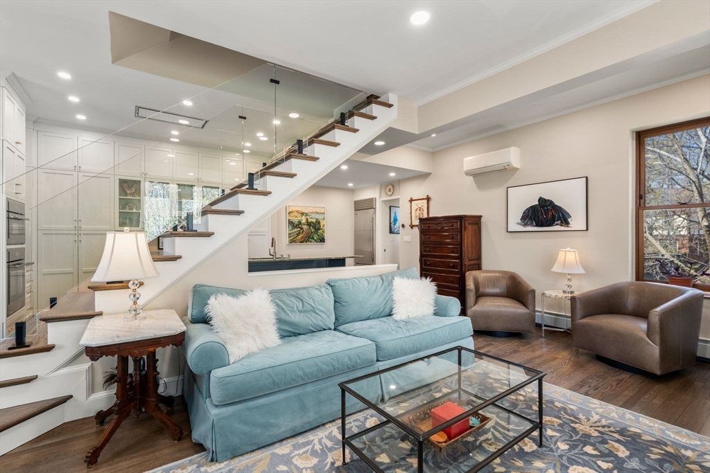 101 Summit Ave # D