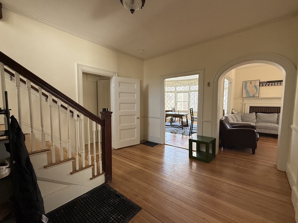 12 Braemore Rd Unit: HS