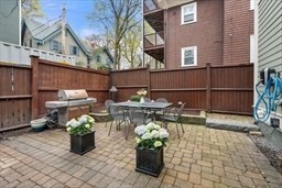 221 Freeman St # 221