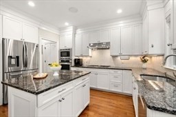 221 Freeman St # 221