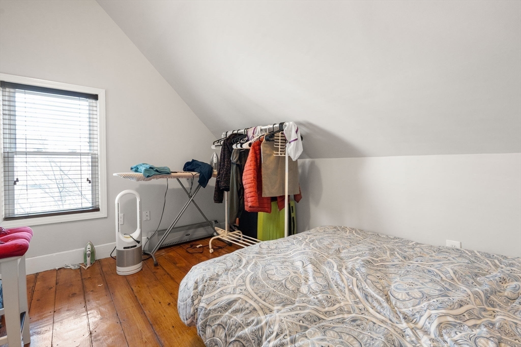 8 Seven Pines Ave # 2
