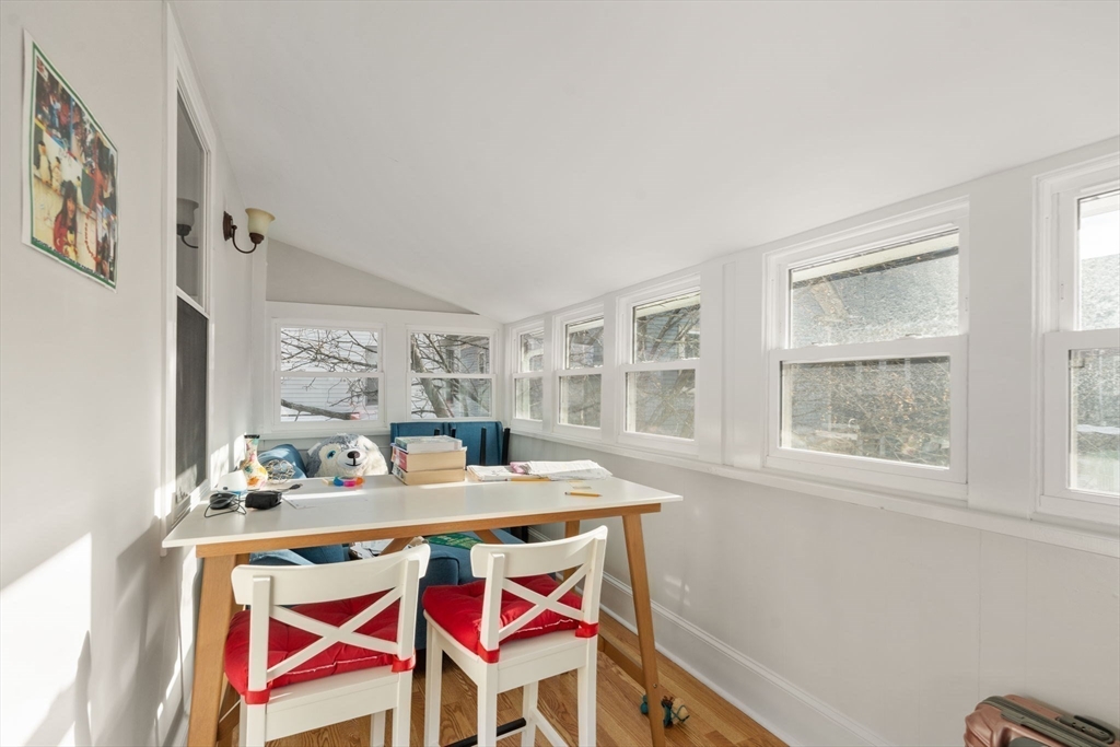 8 Seven Pines Ave # 2