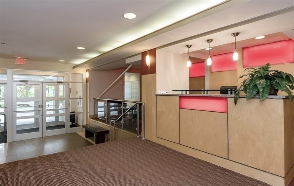 1600 Beacon Street # 808