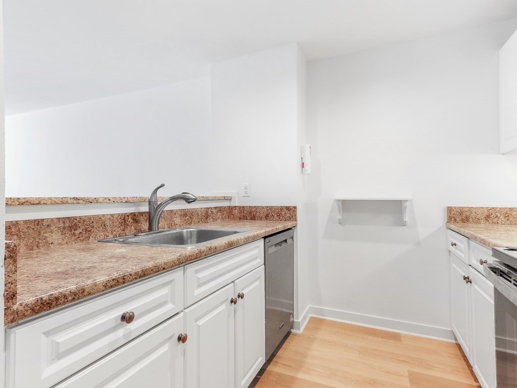 183 Oak Street # 304