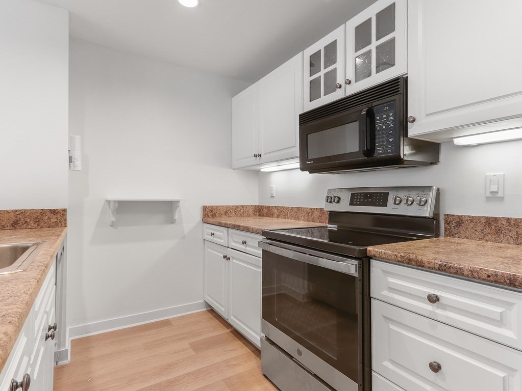 183 Oak Street # 304