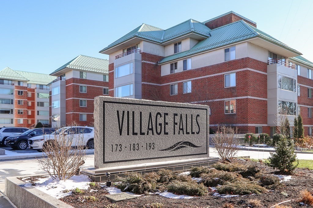 183 Oak Street # 304