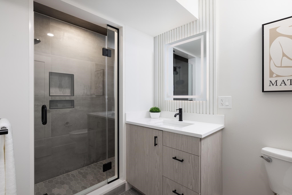 21 Kent Square # 1