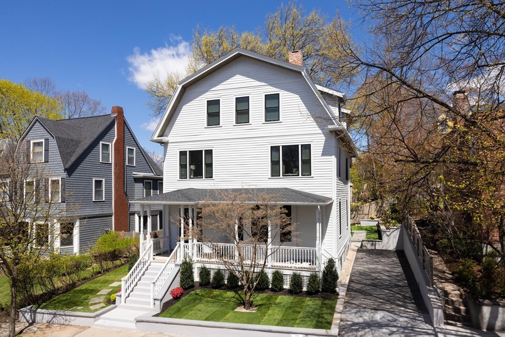 21 Kent Square # 1