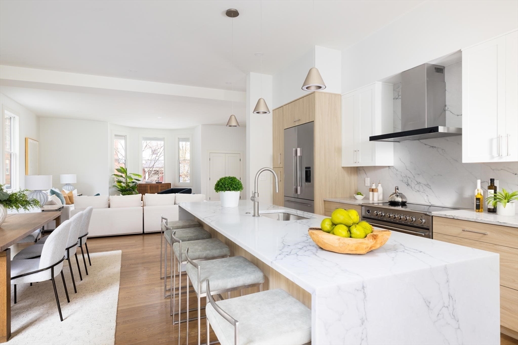 21 Kent Square # 1