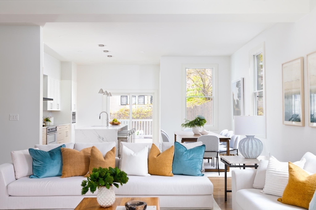 21 Kent Square # 1