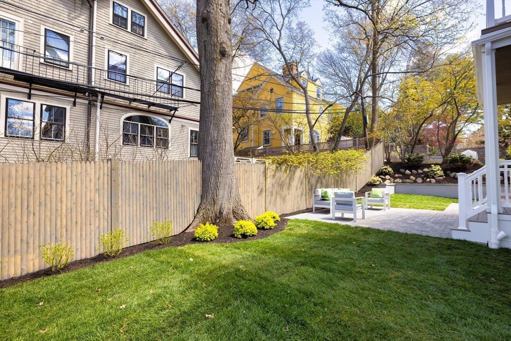 21 Kent Square # 1
